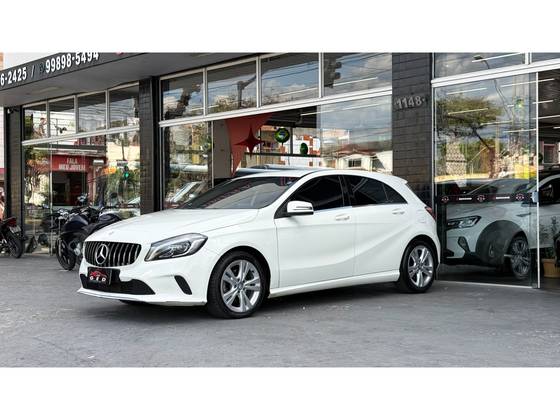 MERCEDES-BENZ A 200 1.6 TURBO 16V FLEX 4P AUTOMÁTICO MERCEDES-BENZ A 200 1.6 TURBO 16V FLEX 4P AUTOMÁTICO